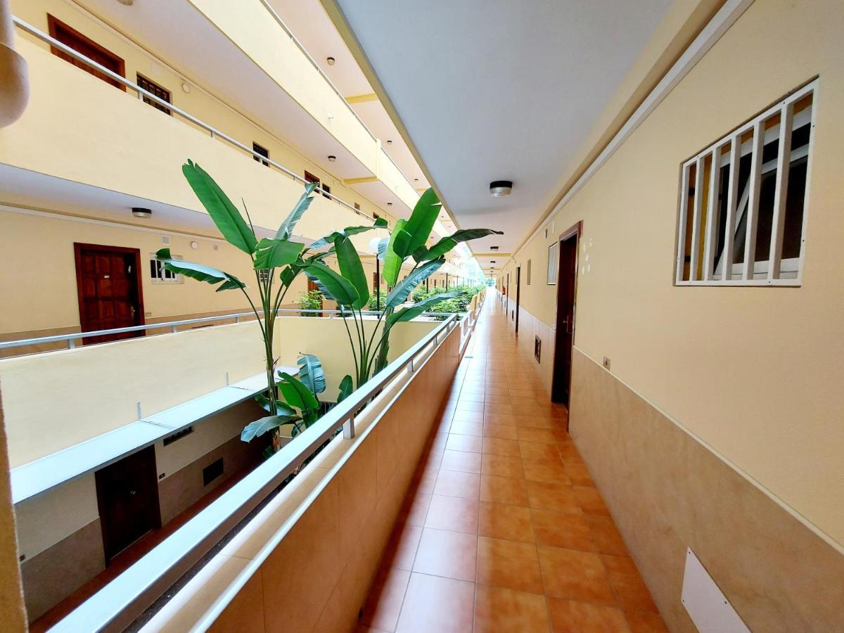 Sunny Cozy Nice Apartment Loscristianos Wifi,Pool Лос-Крістіанос Екстер'єр фото